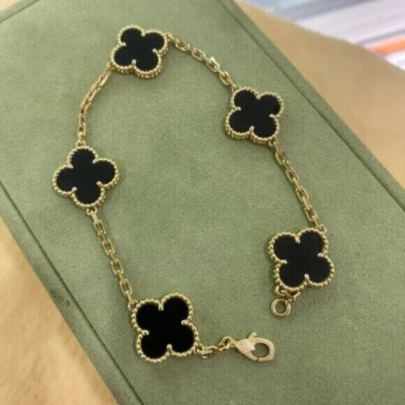 Van Cleef & Arpels Bracelet Vintage Alhambra Bracelet 18k Black Onyk 5 Motifs - Picture 3 of 6